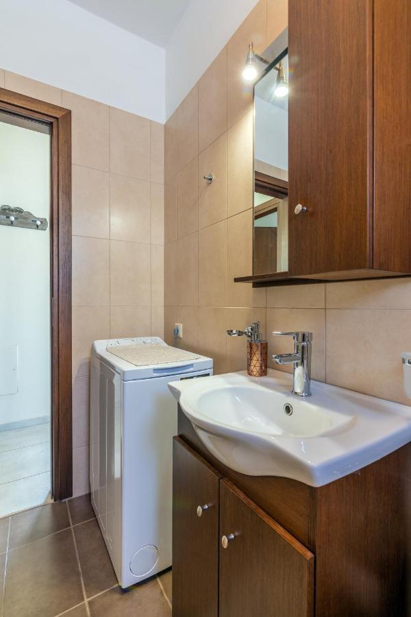 Bright & Modern Apt With View Heraklion (Crete)