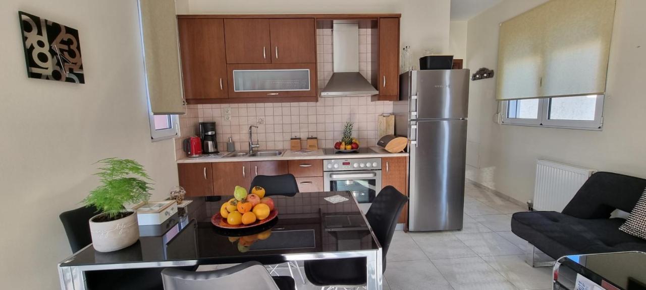 Bright & Modern Apt With View Διαμέρισμα
